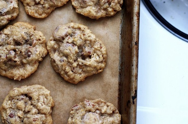 Oatmeal, Chocolate and Pecan Cookies by Smitten Kitchen