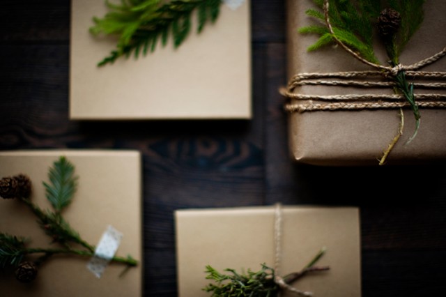 Rustic, Wintery Wrapping Inspiration by Sunday Suppers