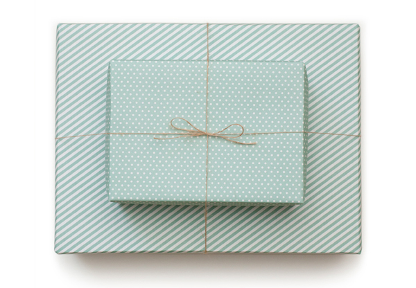 Sugar Paper Reversible Gift Wrap – Pool Blue